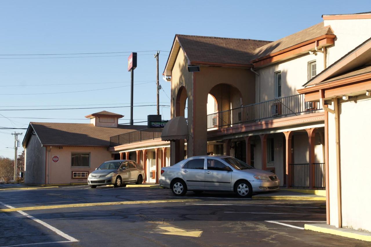 Royalinn & Suites Μπέρλινγκτον Εξωτερικό φωτογραφία